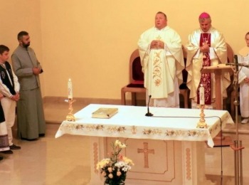 Župa Sv. Ivana Pavla II.Ika-donji-lapac-misa  velika
