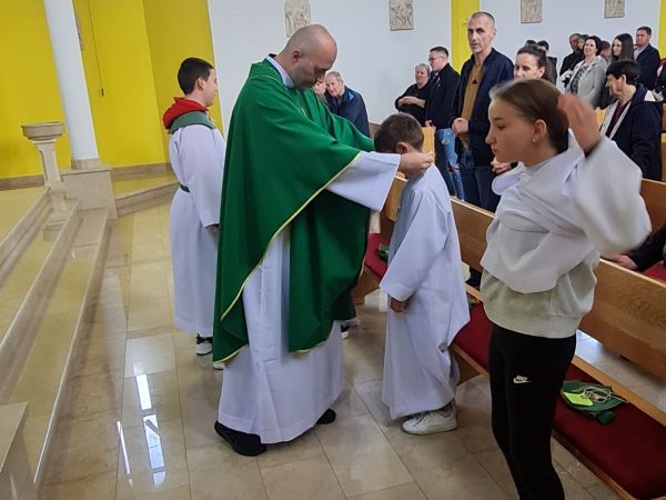 Oblačenje novih ministranata