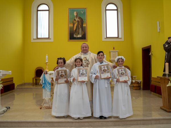 Blagdan sv. Antuna Padovanskog svečano proslavljen u Župi sv. Ivana Pavla II. u Donjem Lapcu